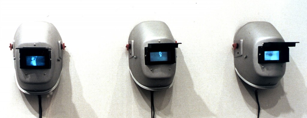 Masque, 2001-6, Installation Vidéo, Couleur, sonore, Color/Sound