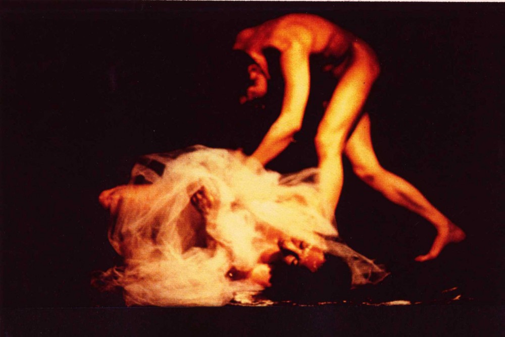 Un bel homme celui qui résiste, 1995, Performance